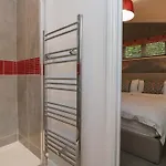 5 Waterside Wood * Windermere