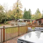 5 Waterside Wood *
