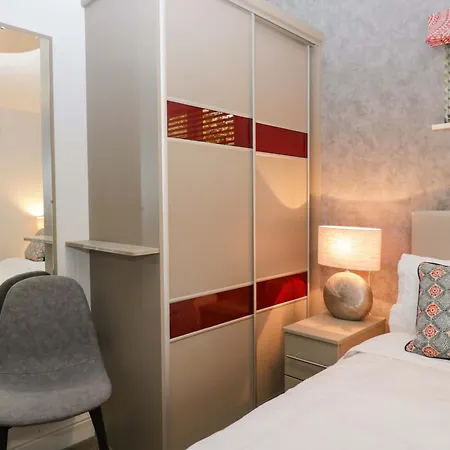 5 Waterside Wood * Troutbeck Bridge