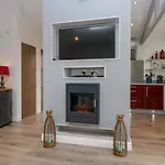 Nyaraló 5 Waterside Wood