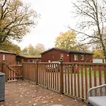 5 Waterside Wood Windermere